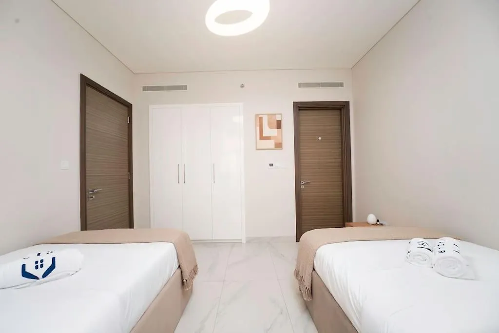 Apartment 2Br Luxury Stay With Starry Ceiling Dubai