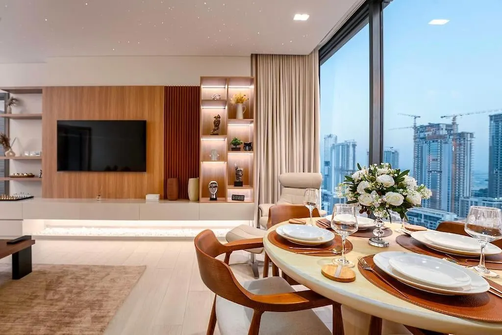 2Br Luxury Stay With Starry Ceiling Dubai United Arab Emirates