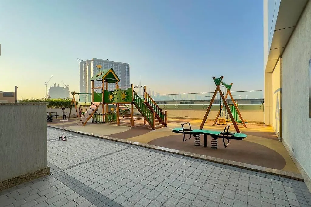 2Br Luxury Stay With Starry Ceiling Dubai Apartment